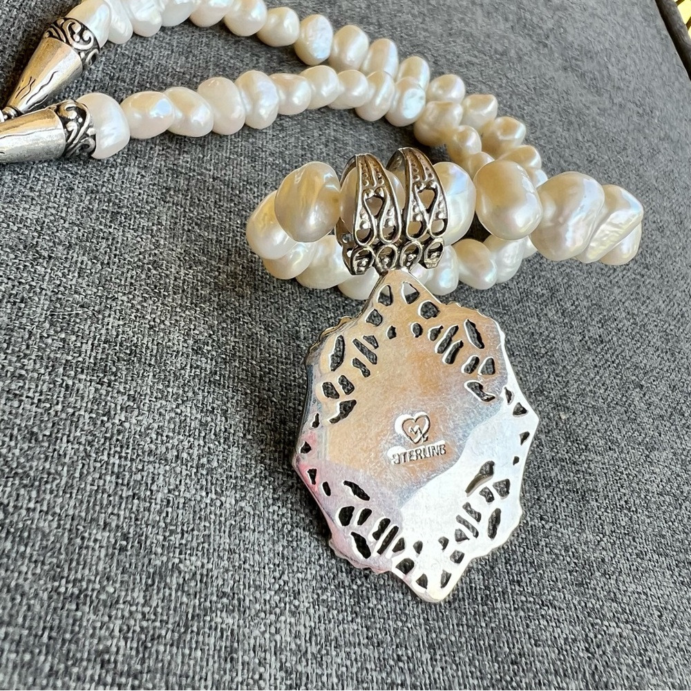 Mars And Valentine Echo Of The Dreamer Pearl Necklace With Silver Garnet Pendant - Picture 5 of 5